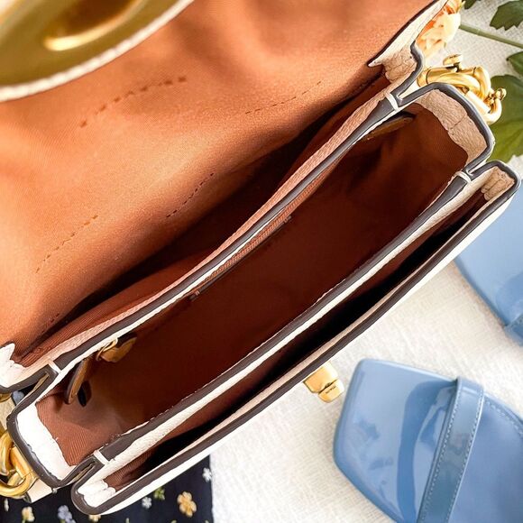 Authentic Coach Cassie crossbody. - Picture 10 of 16